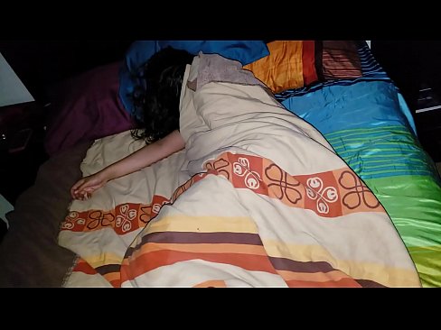 ❤️ Stepson berači svojo mlado mačeho, medtem ko ona spi. ️❌ Super seks na sl.hdporn24.ru